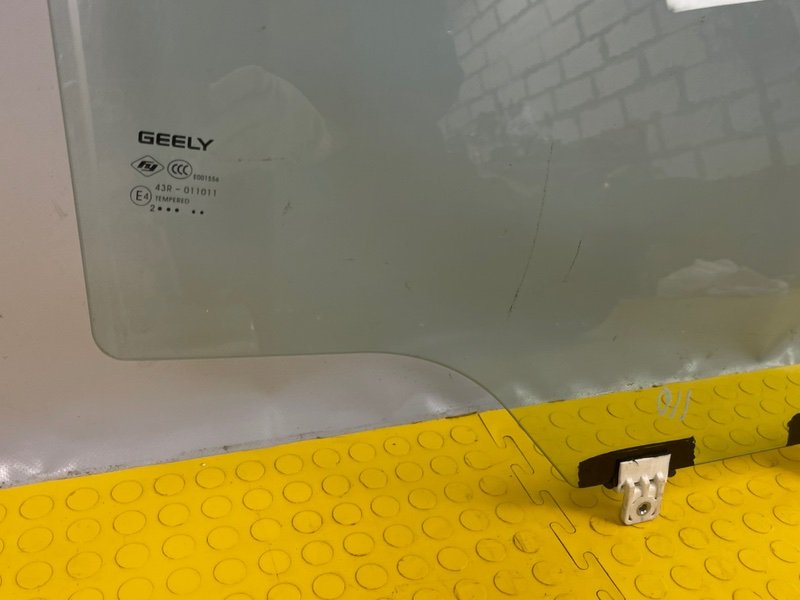 Стекло двери задней правой, 3500 рублей, Москва