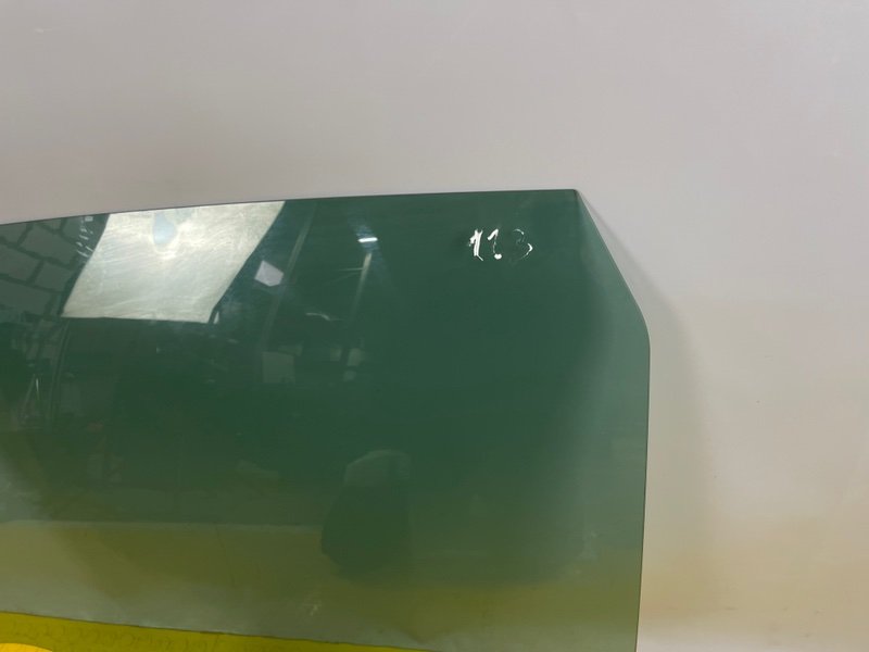 Стекло двери задней левой, 1550 рублей, Москва