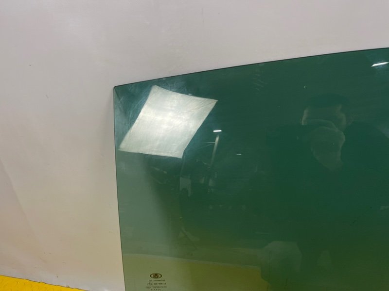 Стекло двери задней левой, 1550 рублей, Москва