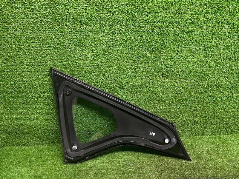 Стекло глухое зад. правое, 3000 рублей, Москва