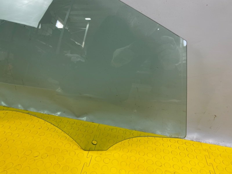 Стекло двери передней правой, 1300 рублей, Москва