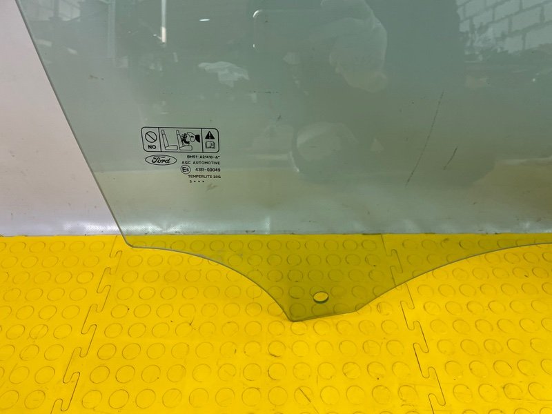 Стекло двери передней правой, 1300 рублей, Москва