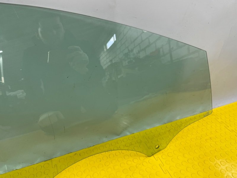 Стекло двери передней правой, 1300 рублей, Москва