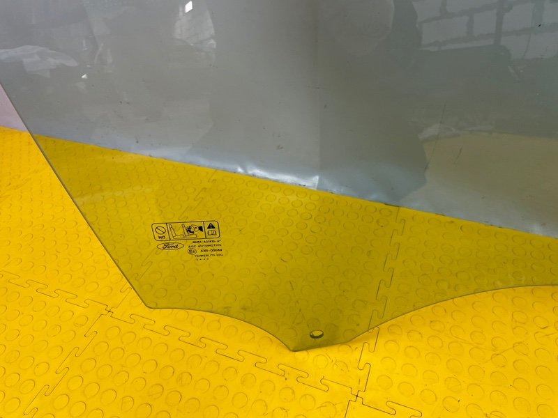 Стекло двери передней правой, 1300 рублей, Москва