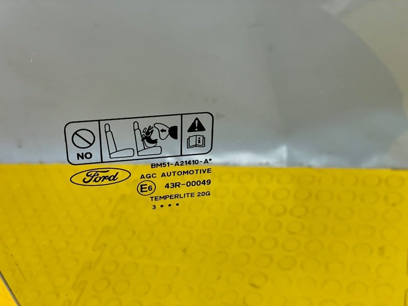 Стекло двери передней правой, 1300 рублей, Москва