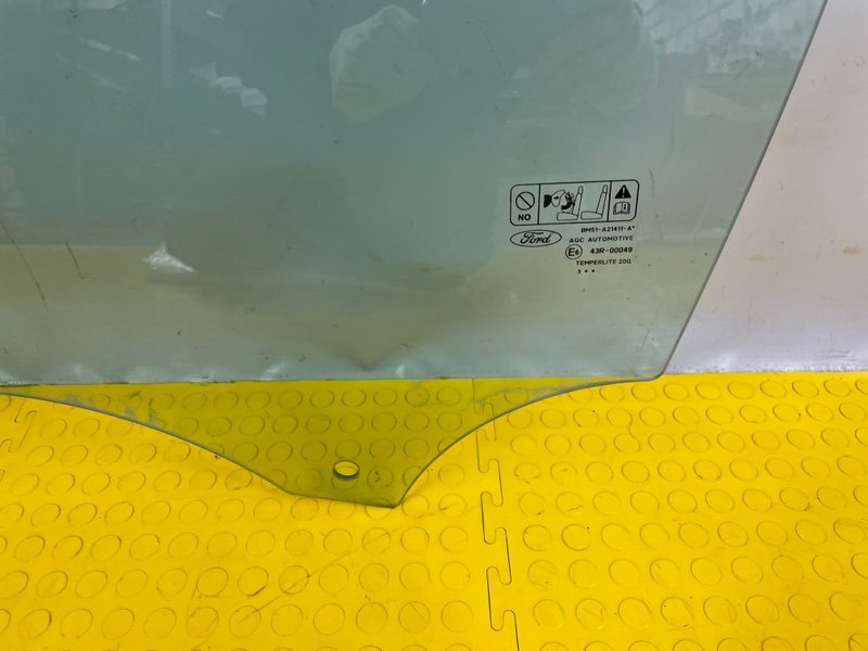 Стекло двери передней левой, 1350 рублей, Москва