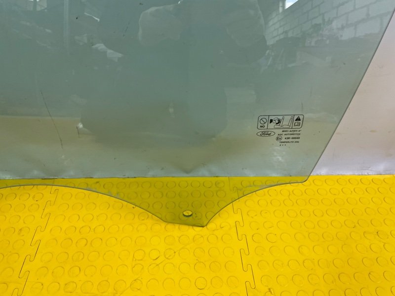 Стекло двери передней левой, 1350 рублей, Москва