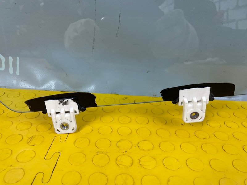 Стекло двери передней правой, 5000 рублей, Москва