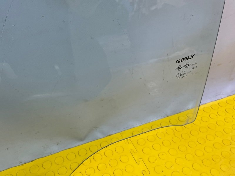 Стекло двери передней левой, 5500 рублей, Москва