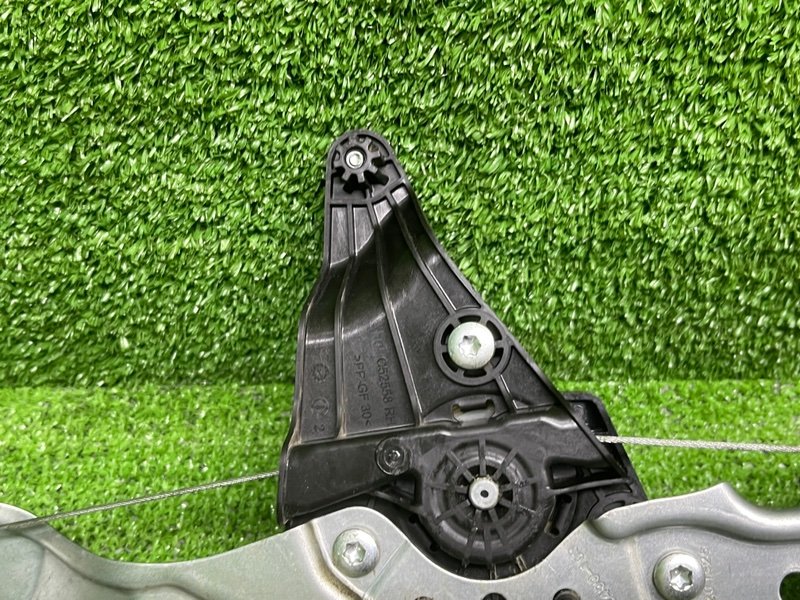 Стеклоподъемник задний, 2000 рублей, Москва