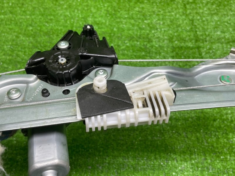 Стеклоподъемник задний, 2000 рублей, Москва