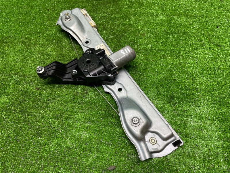 Стеклоподъемник задний, 2000 рублей, Москва