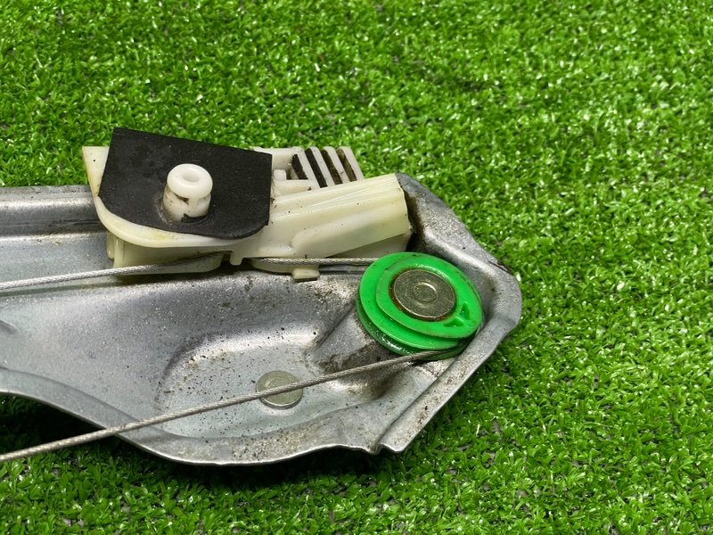 Стеклоподъемник задний, 2000 рублей, Москва