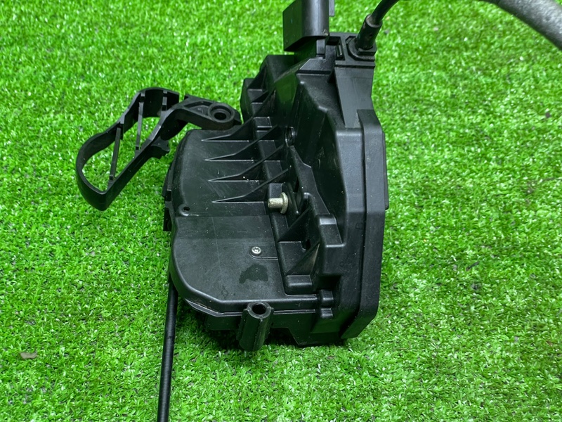 Замок двери передней левой, 2450 рублей, Москва