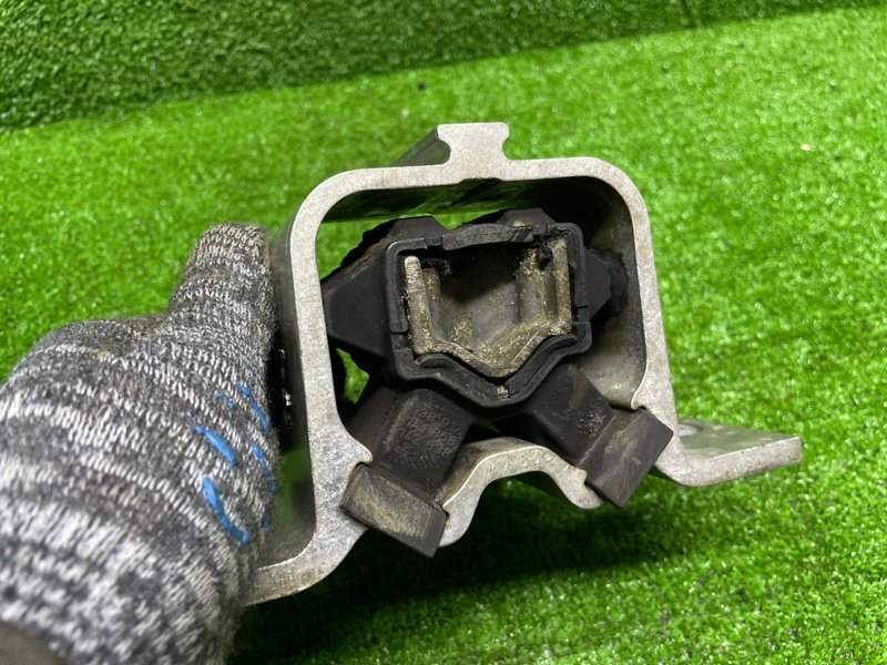 Опора двигателя, 1800 рублей, Москва