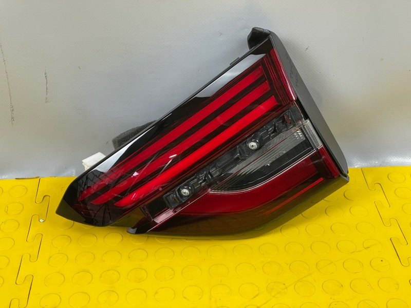 Фонарь задний правый, 8000 рублей, Москва