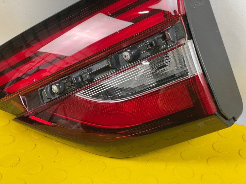 Фонарь задний правый, 8000 рублей, Москва