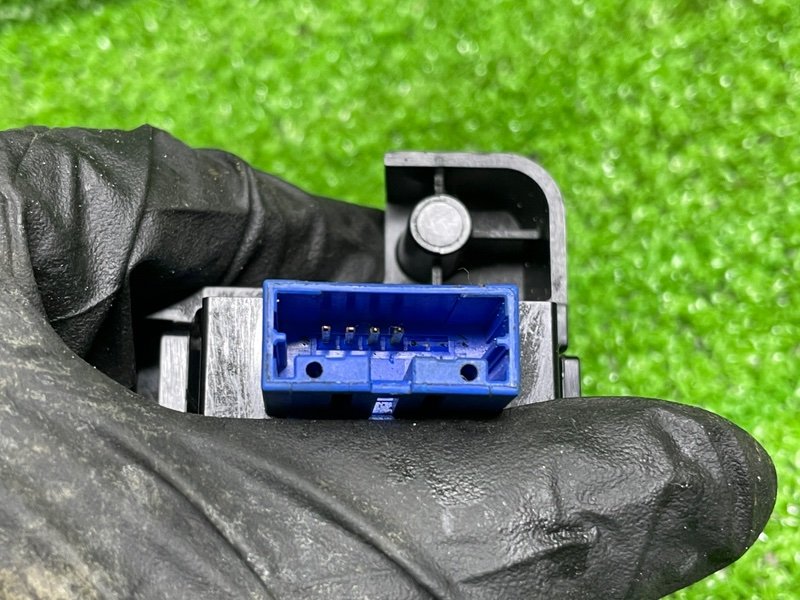 Кнопка, 500 рублей, Москва