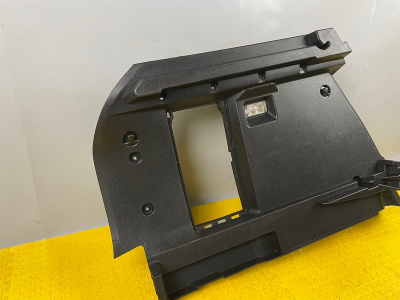 Обшивка багажника, 1500 рублей, Москва