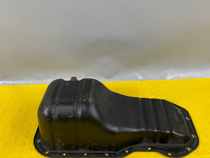 Поддон масляный двигателя, 1000 рублей, Москва