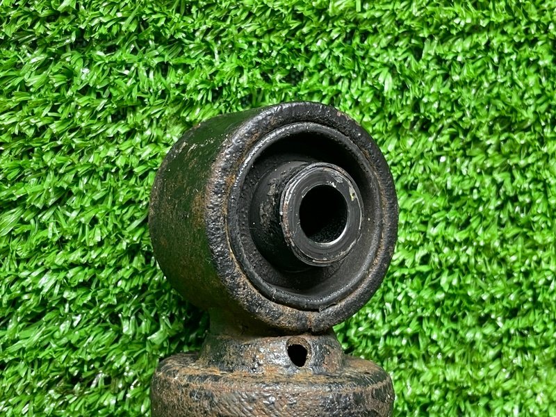 Амортизатор задний, 2000 рублей, Москва