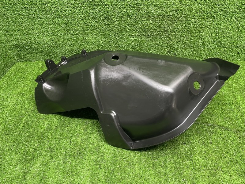 Подкрылок, 1000 рублей, Москва