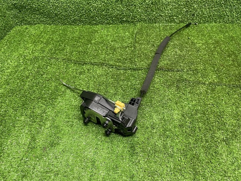 Замок двери передней правой, 2500 рублей, Москва