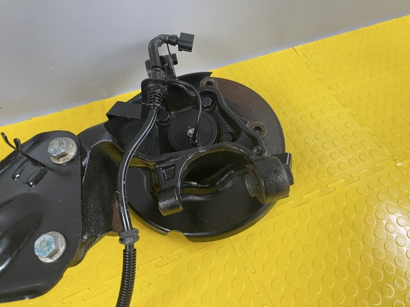 Кулак поворотный, 15000 рублей, Москва
