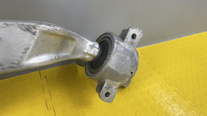 Рычаг передний правый нижний, 12000 рублей, Москва