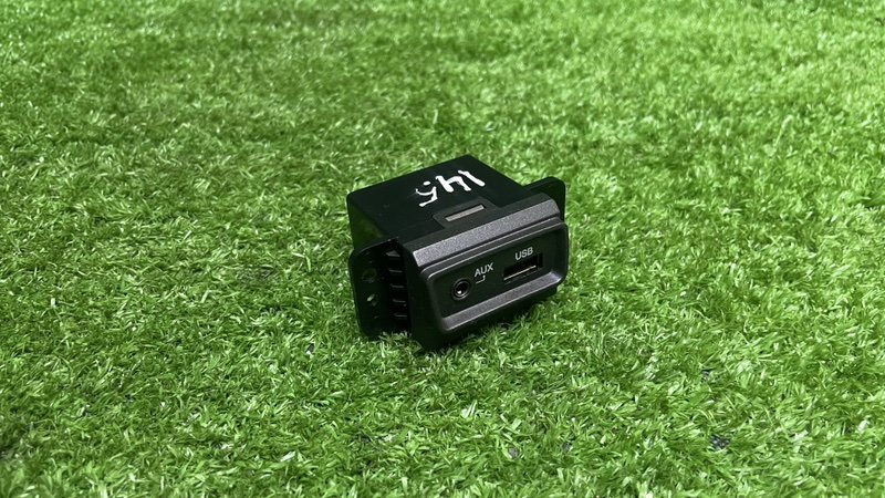 Разъем (USB/AUX), 1000 рублей, Москва