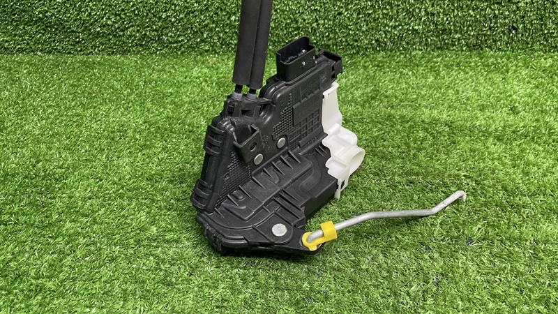 Замок двери передней левой, 3000 рублей, Москва