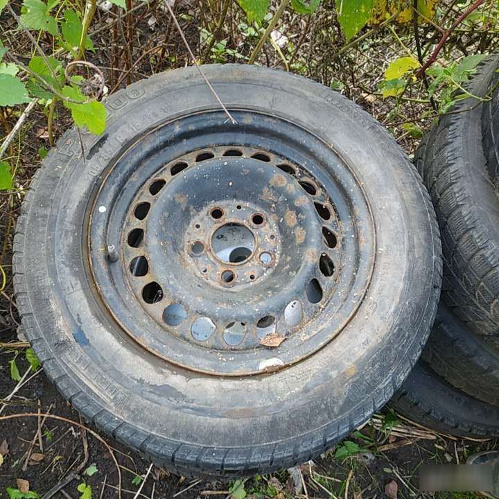 Запасное колесо, 2000 рублей, Орёл