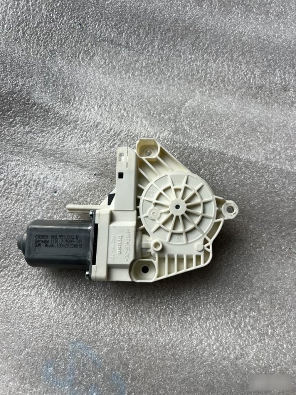 Мотор стеклоподъемника, 1500 рублей, Орёл