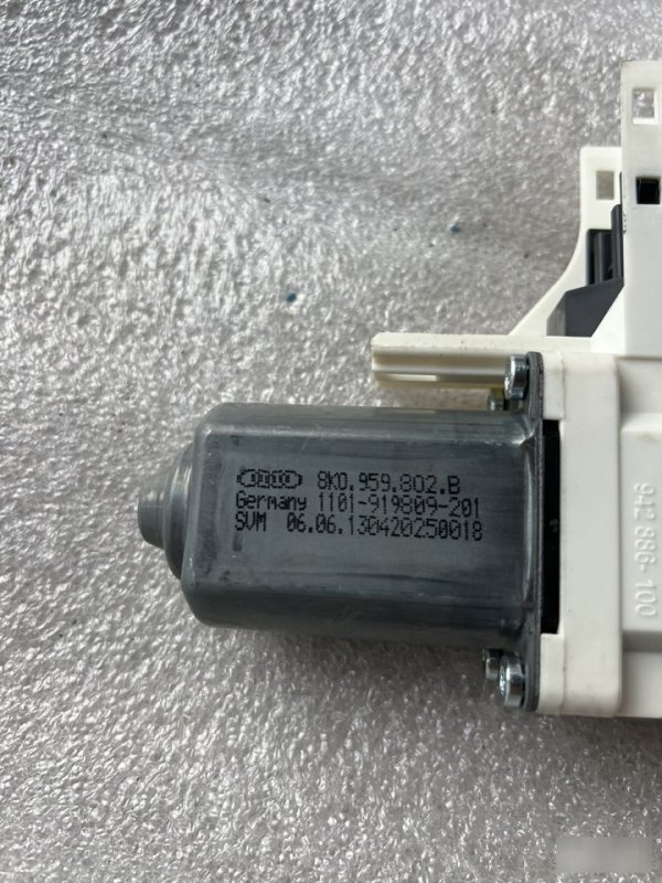 Мотор стеклоподъемника, 1500 рублей, Орёл