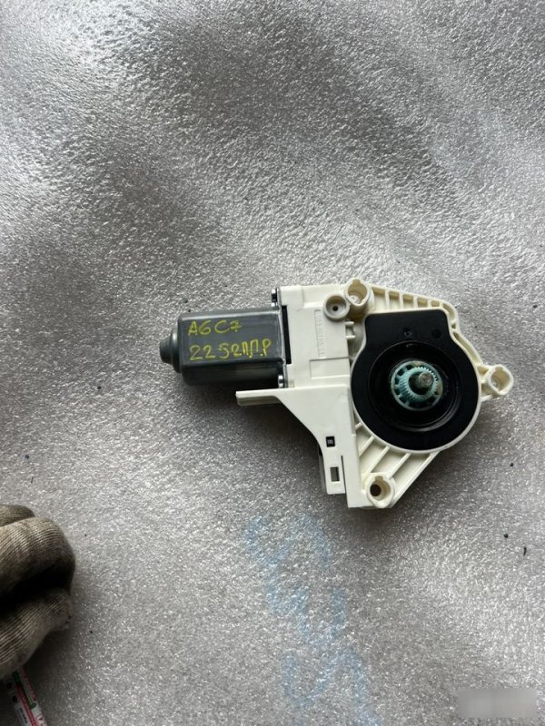 Мотор стеклоподъемника, 1500 рублей, Орёл