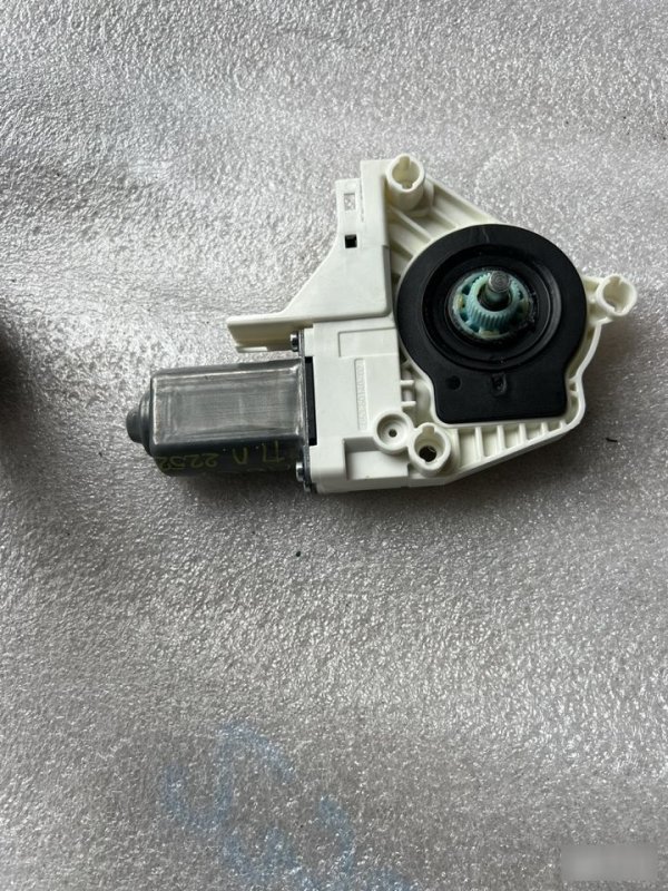 Мотор стеклоподъемника, 1800 рублей, Орёл