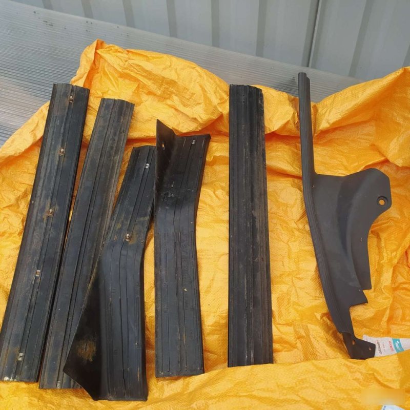 Накладки порогов, 300 рублей, Орёл