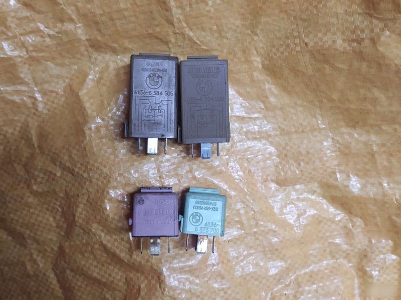 Реле, 500 рублей, Орёл