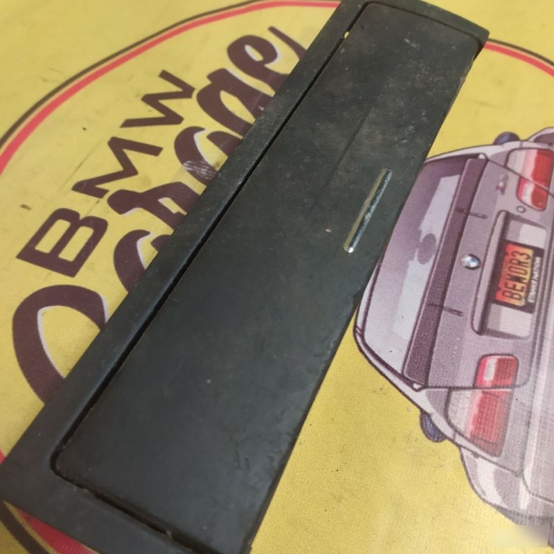 Вставка в центральной консоли, 500 рублей, Орёл