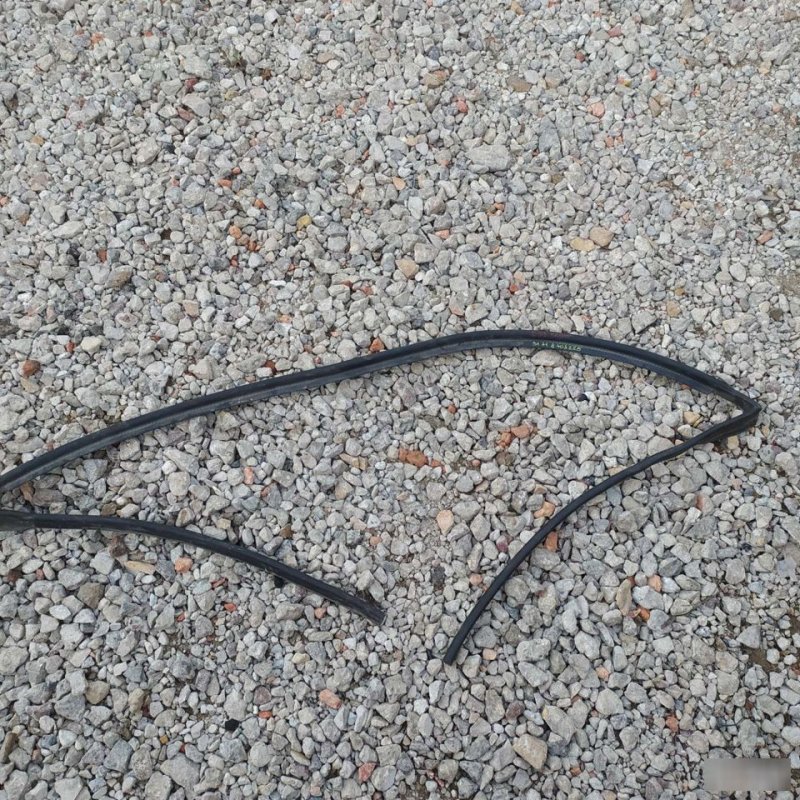 Уплотнитель капота, 1000 рублей, Орёл