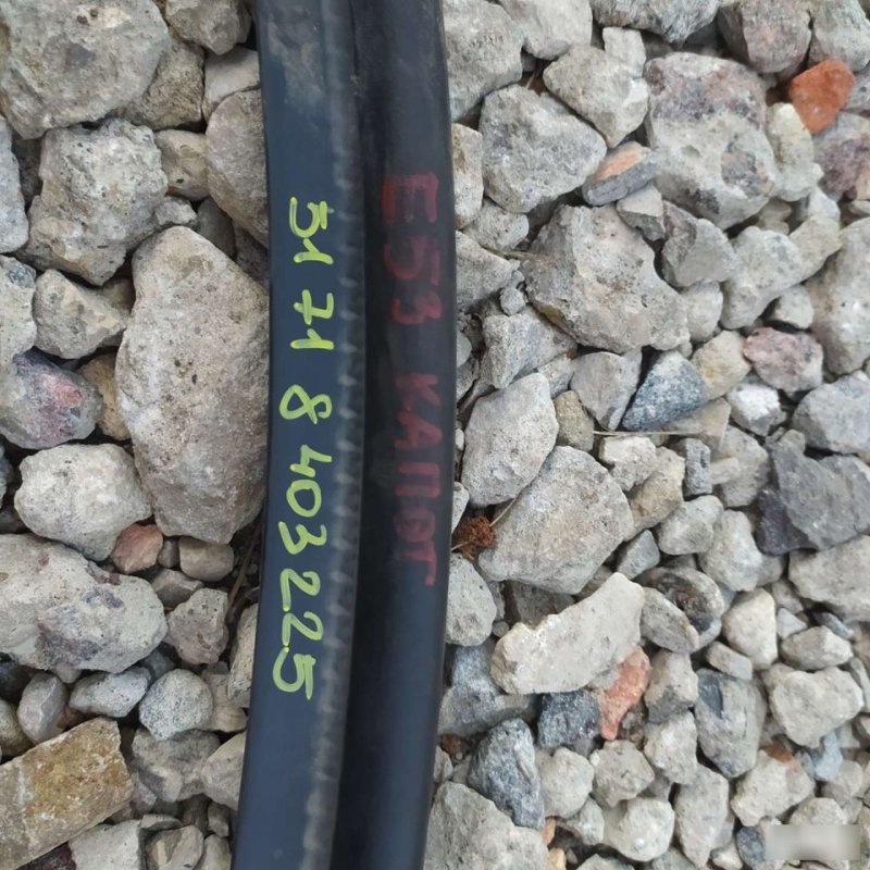 Уплотнитель капота, 1000 рублей, Орёл