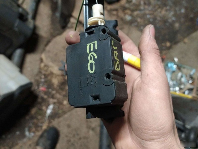 Замок бака, 700 рублей, Орёл