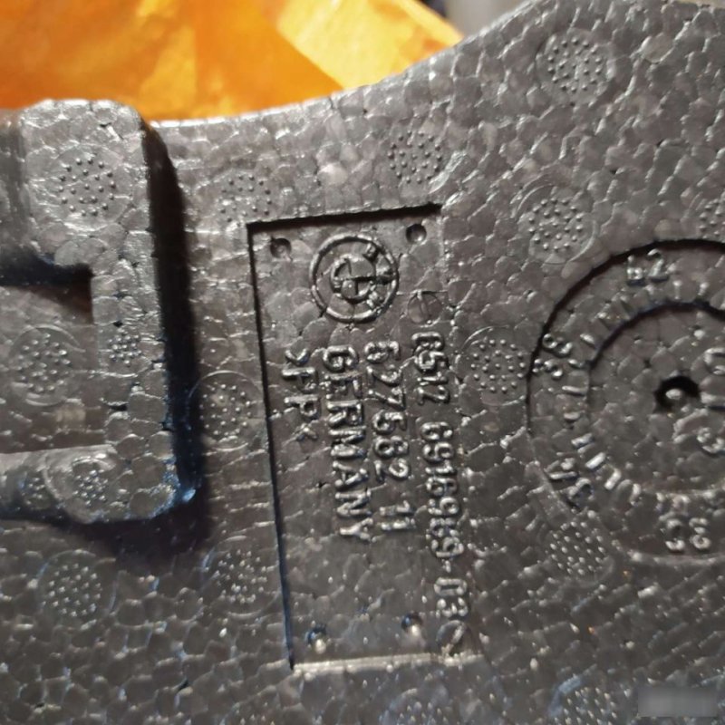 Крепление приборов в нише запасного колеса, 2000 рублей, Орёл