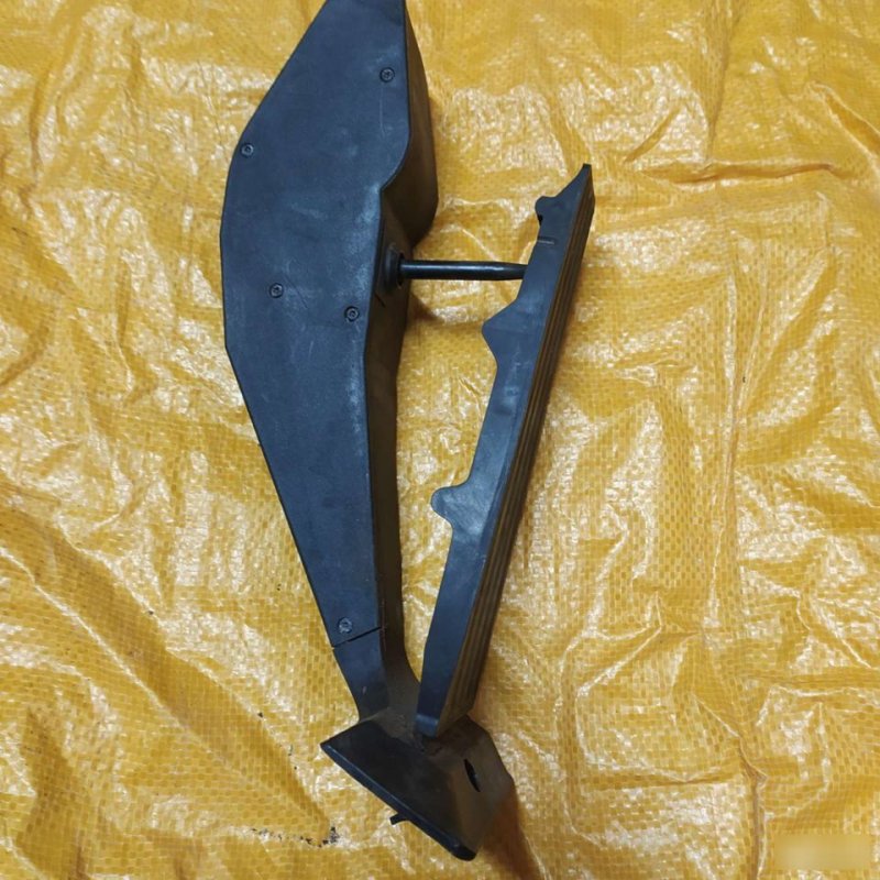 Педаль газа, 2000 рублей, Орёл