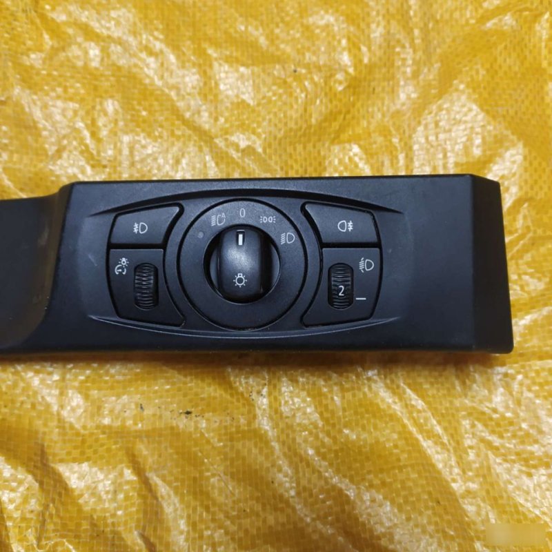 Переключатель света, 1000 рублей, Орёл