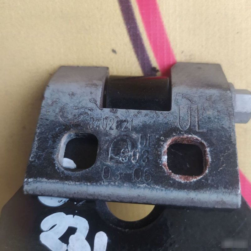 Петля двери, 1000 рублей, Орёл