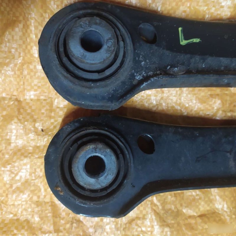 Рычаг подвески, 2000 рублей, Орёл