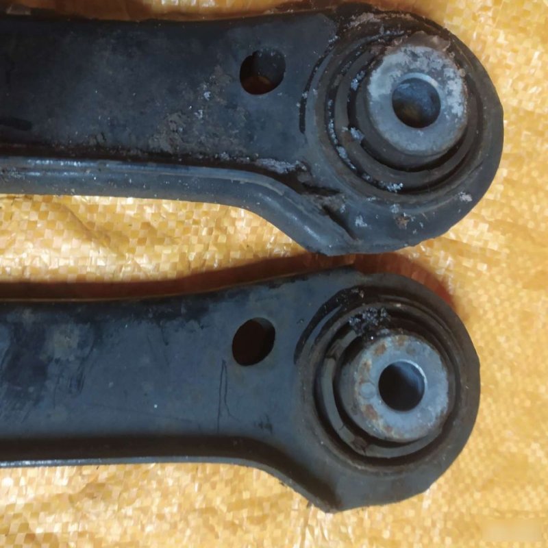 Рычаг подвески, 2000 рублей, Орёл