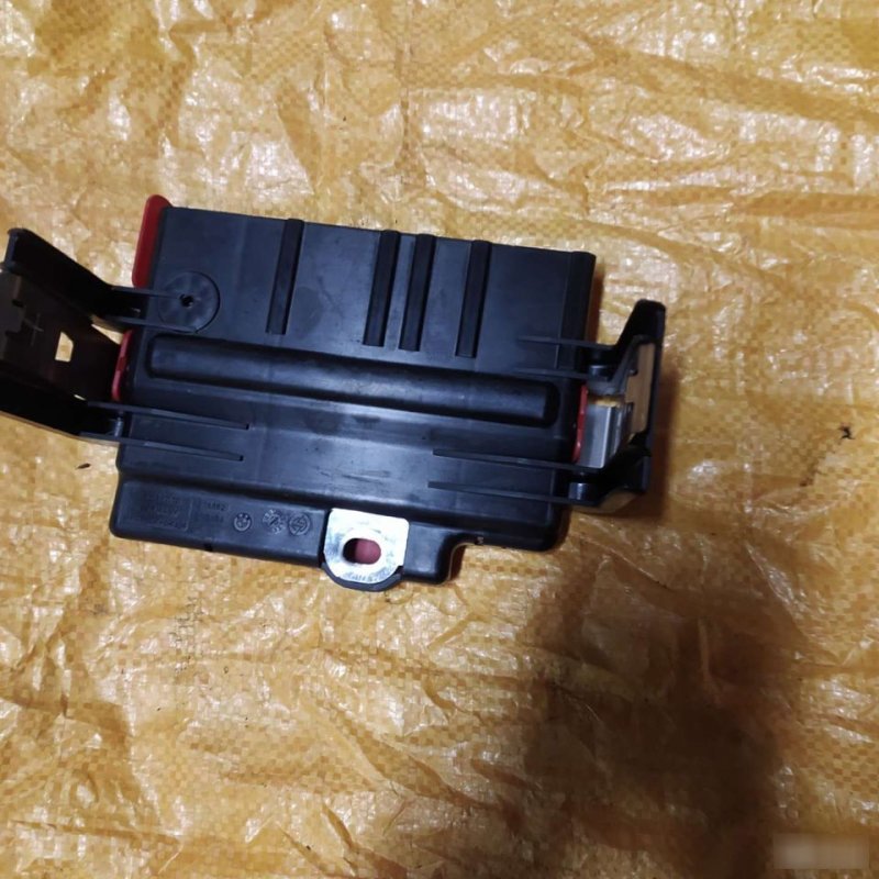 Монтажный блок с предохранителем, 1000 рублей, Орёл