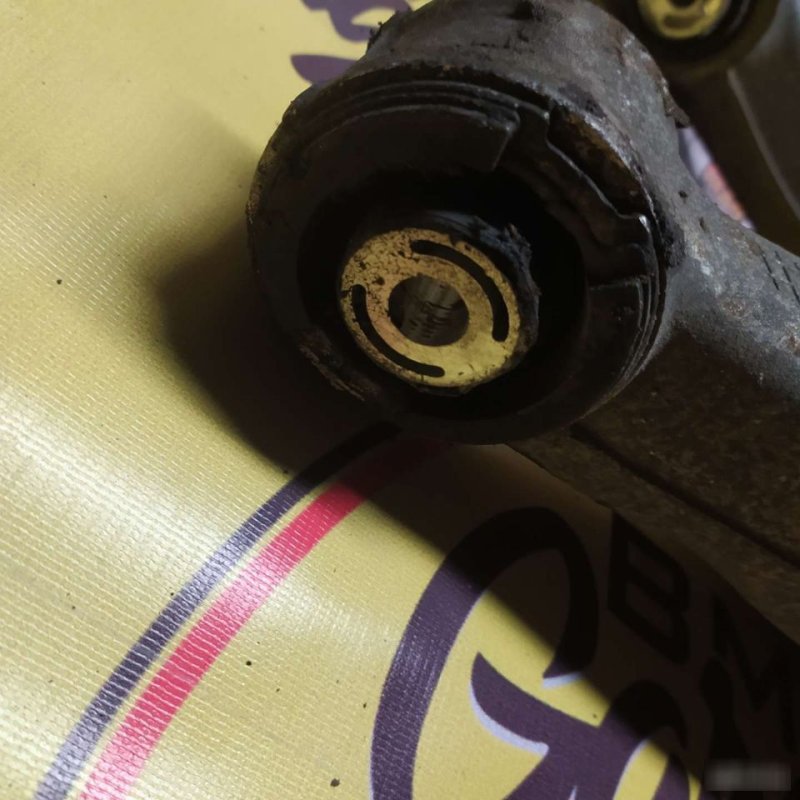 Качающийся рычаг, 3000 рублей, Орёл